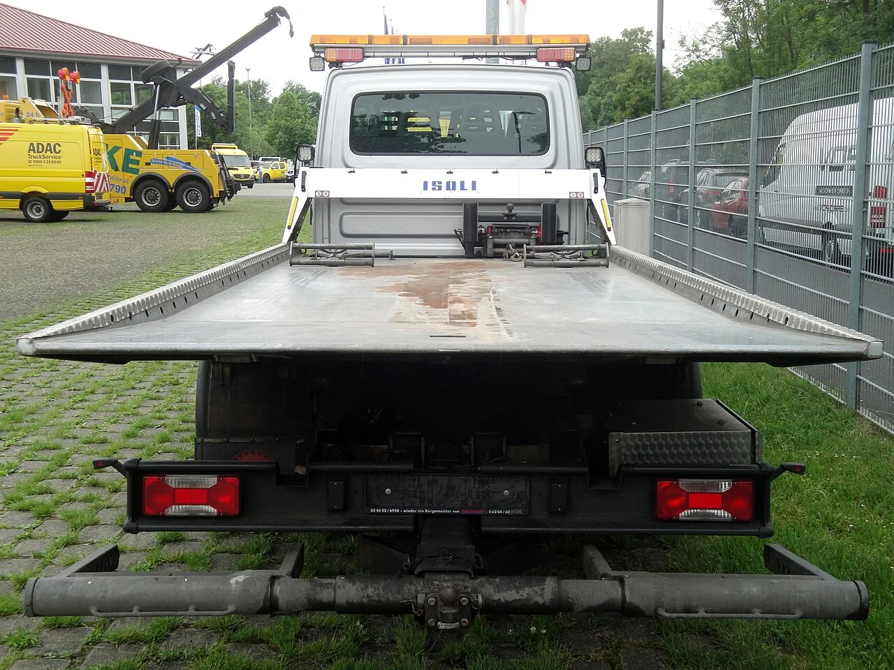 Plateau d’une dépanneuse, photographie illustrative